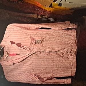 #148 Xs victoria secert sleep shirt pi k and silver